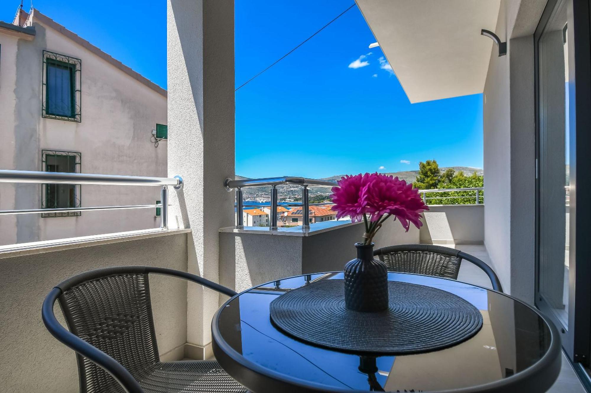 Apartments Neli Trogir Exteriör bild