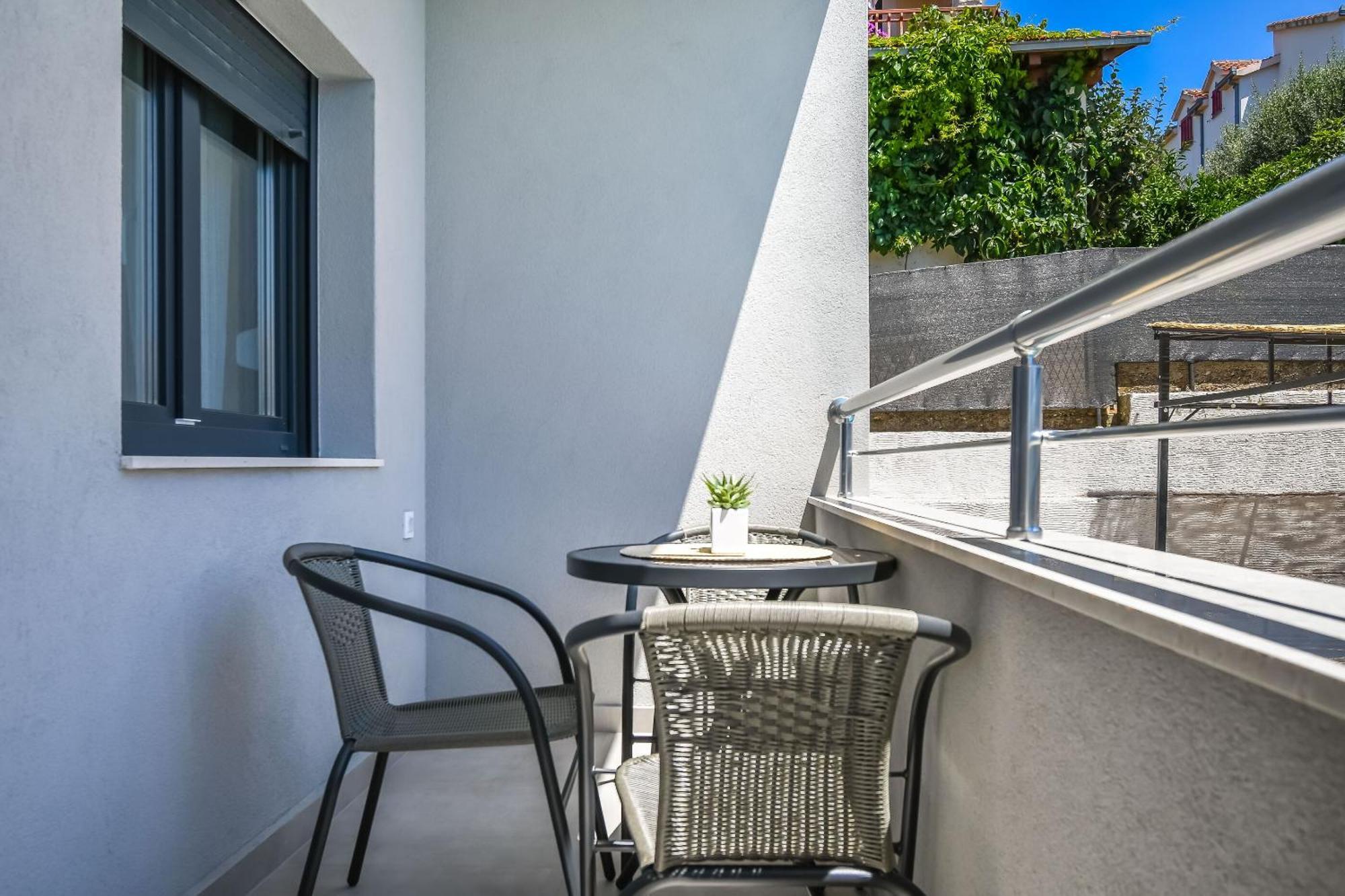 Apartments Neli Trogir Exteriör bild